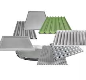 Teglie, tortiere e carrelli